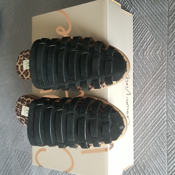 Black mule - Picture 2 of 5